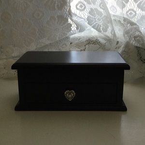 Brighton "it's a keeper" jewelry box