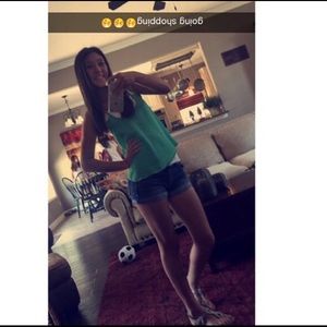 Meet your Posher, Mya