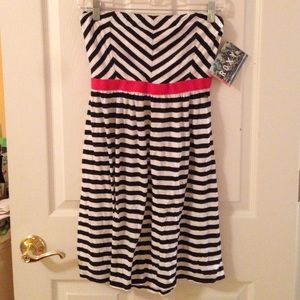 Roxy ✨ Strapless Striped Dress w/ Back Cutout