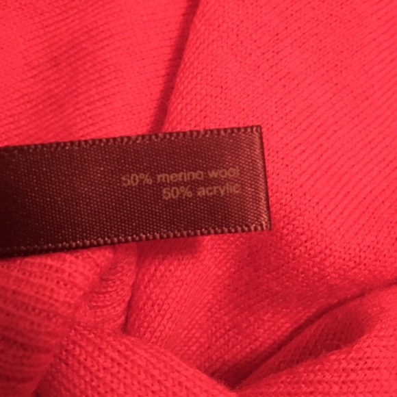 Red orange super soft sweater. - Picture 4 of 4