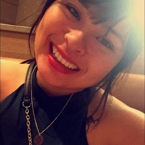 Meet your Posher, Monica