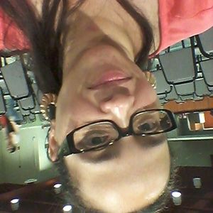 Meet your Posher, Raquel