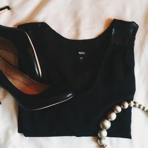 Chic Black Shift Dress