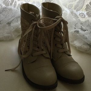 Lace boots