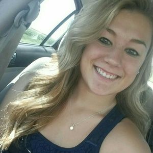 Meet your Posher, Breanna