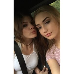 Meet your Posher, Halie