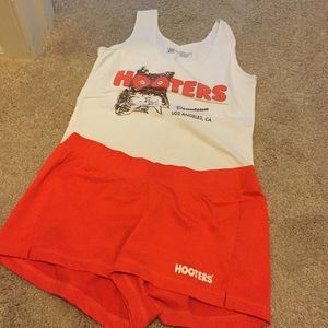 Hooters Outfit