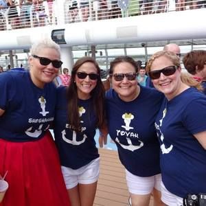 Meet your Posher, Tovah