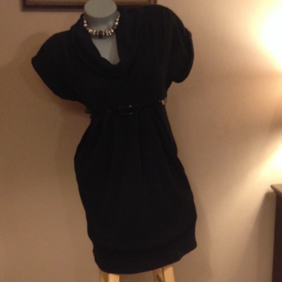 Short Sleeve Black Knit Dress