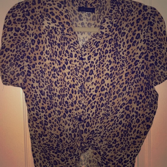 Leopard print top