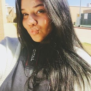 Meet your Posher, Jillian