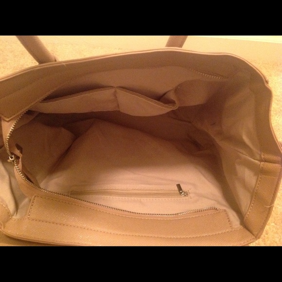 Purse - Picture 4 of 4