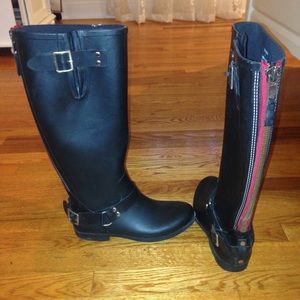 STEVE MADDEN TSUNAMI RAINBOOTS size 9