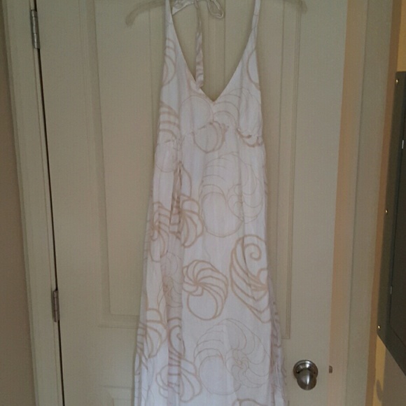 White maxi dress