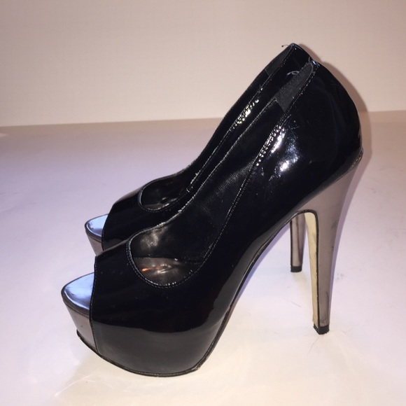 Aldo silver and black peep toe patent platform