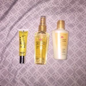 Victoria's Secret perfume lotion and lipgloss💘