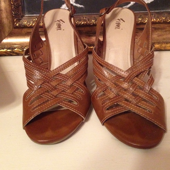 Strappy Sandal - Picture 1 of 4