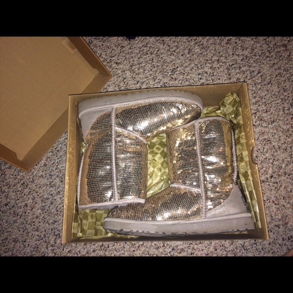 Classic short sparkle Uggs - Picture 2 of 3