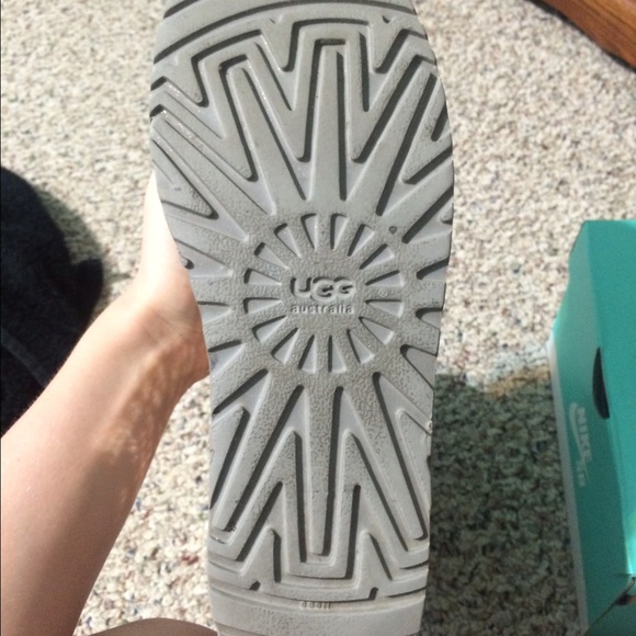 Classic short sparkle Uggs - Picture 3 of 3