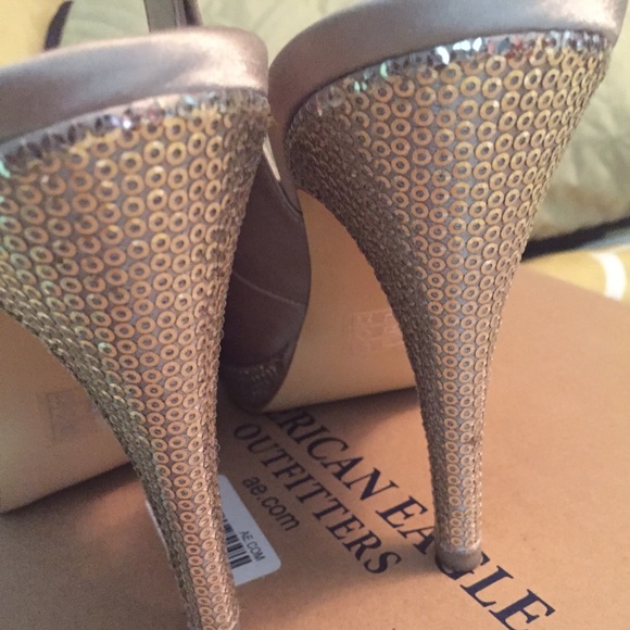 SOLD - Picture 2 of 4