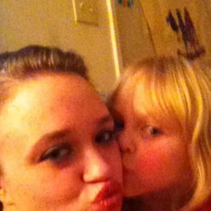 Meet your Posher, Holly