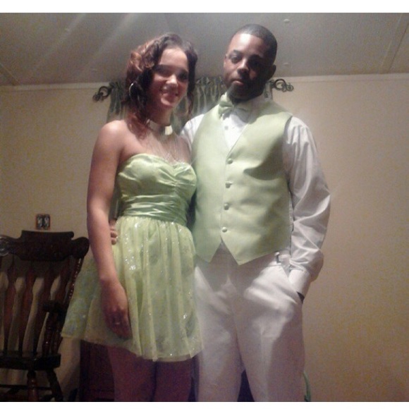 Prom dress - Picture 3 of 3