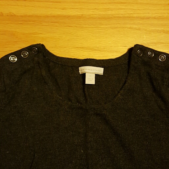 Sweater - Picture 2 of 3