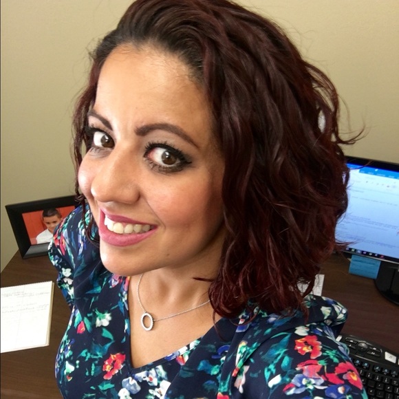 Meet the Posher, Diana from Houston, TX - Picture 3 of 4