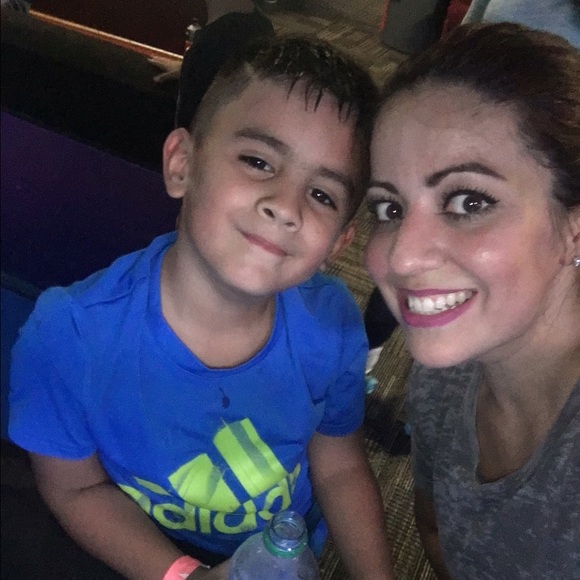 Meet the Posher, Diana from Houston, TX - Picture 4 of 4