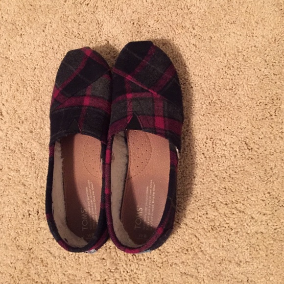 Black and Purple Plaid Toms