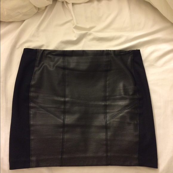 Leather detail skirt