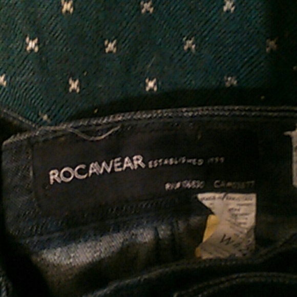 dark jeans - Picture 2 of 3