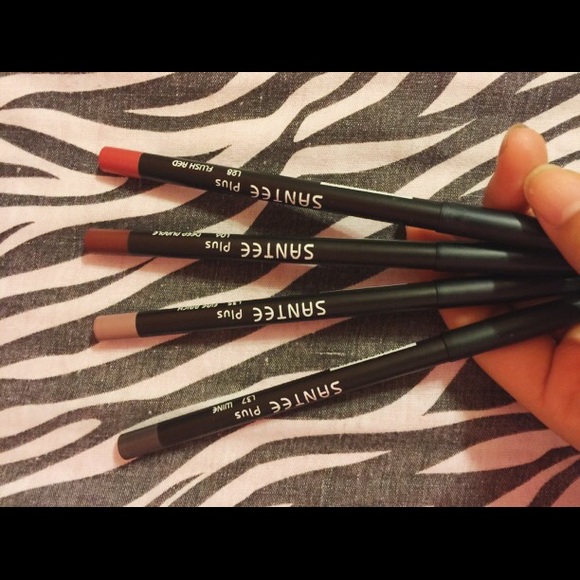 Lip Liners