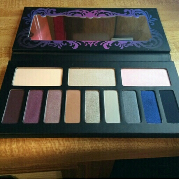 ISO Kat Von D chrysalis pallet