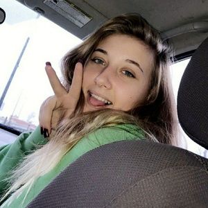 Meet your Posher, Marina