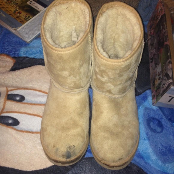 Sand uggs