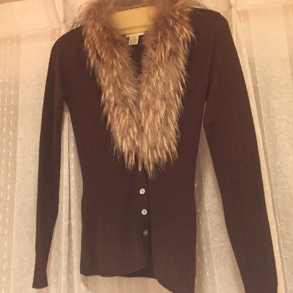 Cache Sweater With Faux Fur Collar