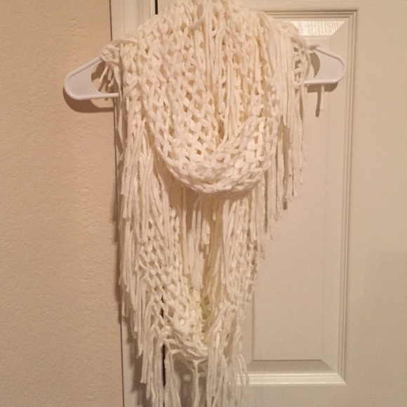 Scarf bundle!!! - Picture 2 of 4