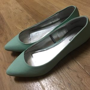 Express Pointed Toe Ballet Flats (Mint)