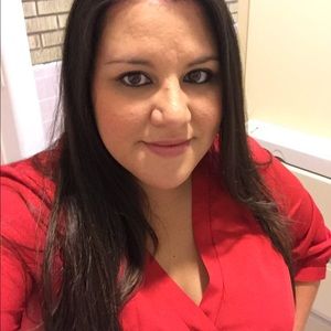 Meet your Posher, Angie