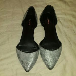 EXPRESS Metallic Flats