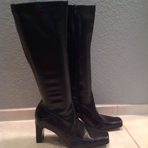 TALL BLACK LEATHER BOOTS