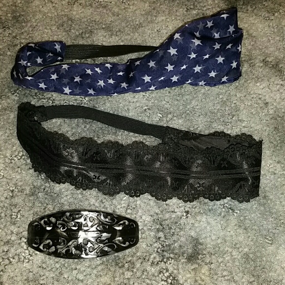 Two headbands and a clip