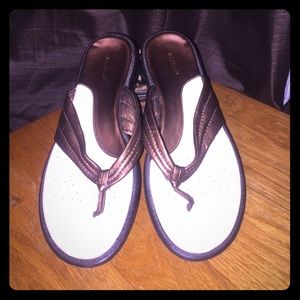 Croft & Barrow Woman's Sandals ->Size 9<-