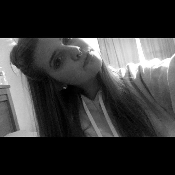 Meet your Posher, Leah