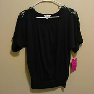 Women's black top