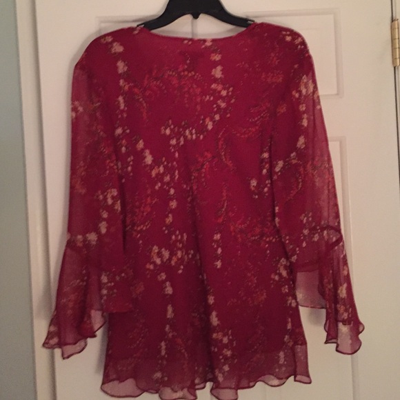 Red blouse. - Picture 2 of 3