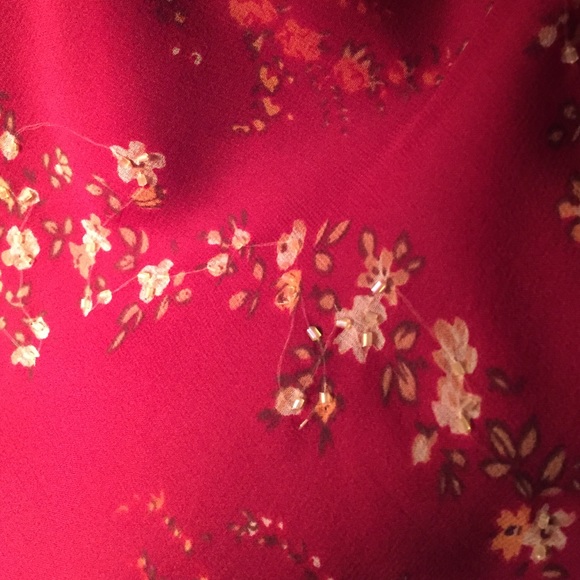 Red blouse. - Picture 3 of 3