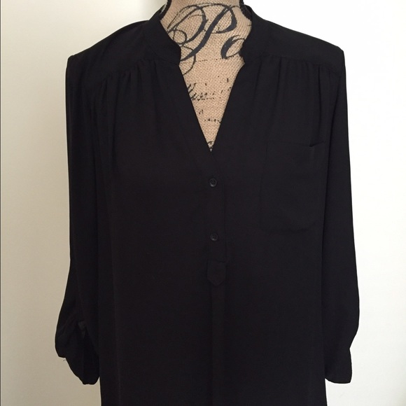 ❗️SOLD❗️Black Blouse - Picture 2 of 4