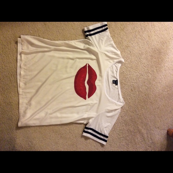 Kisses Blouse Purchased at Torrid absolutely Gorg